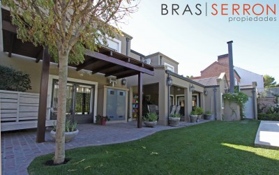 ALTOS DE PALIHUE CASA DE REVISTA