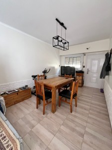 San Martín 600 interno con patio 