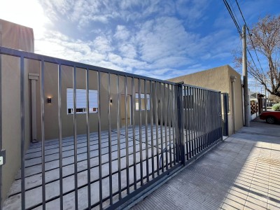 HERMOSA casa a estrenar 