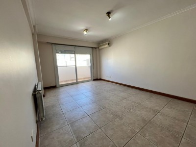 Mitre 200 dpto en venta